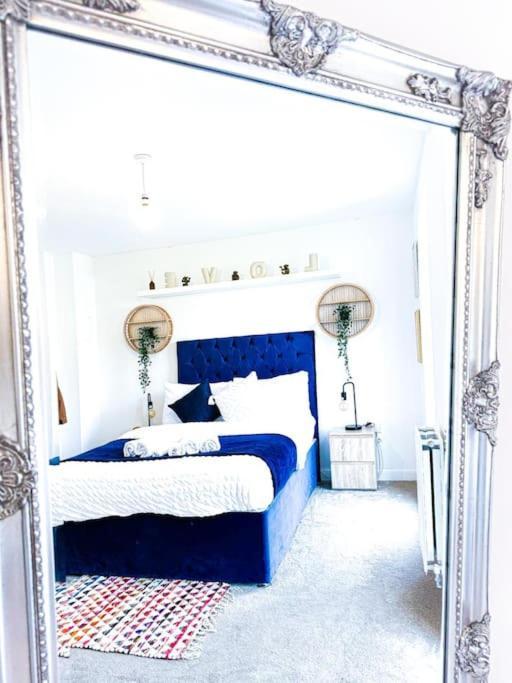 Contractors, Families, Tourists & Groups Welcome Sleeps Upto 9, Garden, Pet Allowed, Parking Included! Birmingham Exterior photo