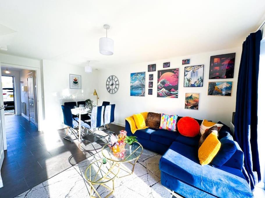 Contractors, Families, Tourists & Groups Welcome Sleeps Upto 9, Garden, Pet Allowed, Parking Included! Birmingham Exterior photo